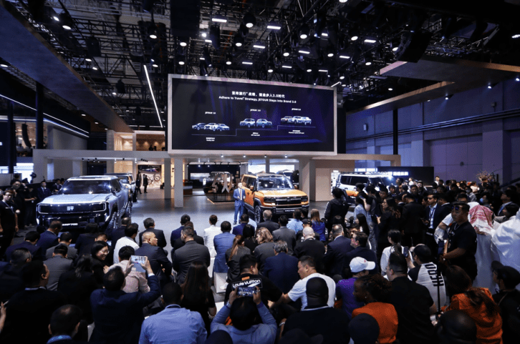 JETOUR تكشف عن هندسة GAIA الذكية للطرق الوعرة، وتعرض G700 و G900 في معرض شنغهاي للسيارات