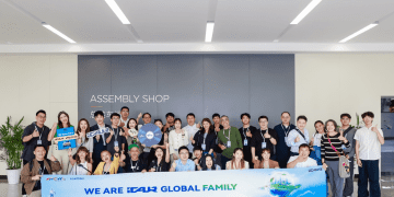 يوم المصنع الذكي لـ iCAUR: العالم يوجّه أنظاره نحو ابتكار الصين في مجال المركبات الكهربائية الجديدة